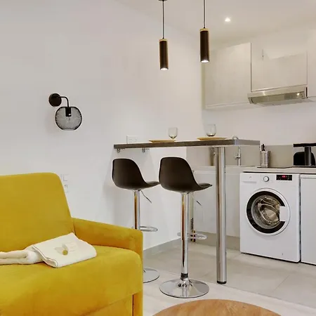 Fully Renovated Studio Buttes-chaumont Appartamento